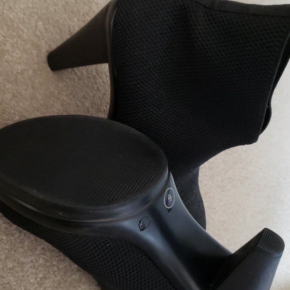 Platform booties - Picture 3 of 4